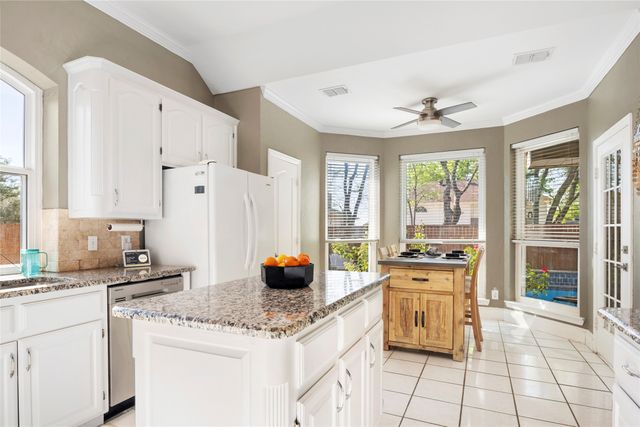 613 Saddleback Lane, Flower Mound, TX 75028