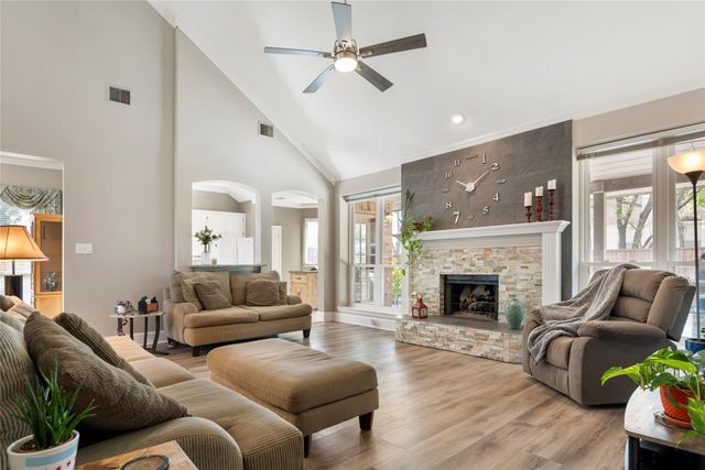 613 Saddleback Lane, Flower Mound, TX 75028