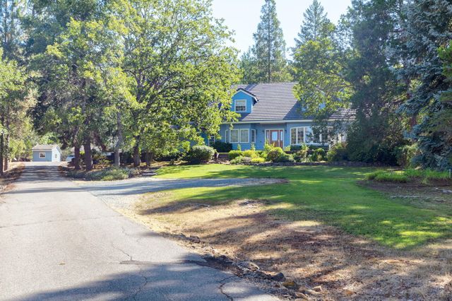 543 Serenity Lane, Grants Pass, OR 97526