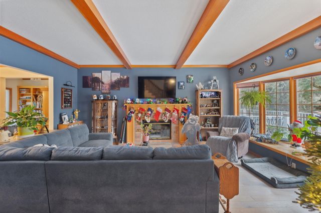 543 Serenity Lane, Grants Pass, OR 97526