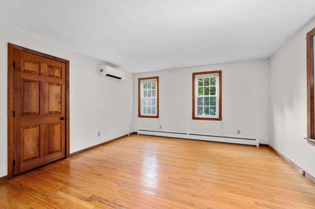 31 Old Village Rd, Chatham, MA 02633