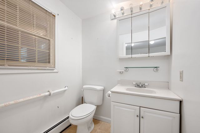 31 Old Village Rd, Chatham, MA 02633