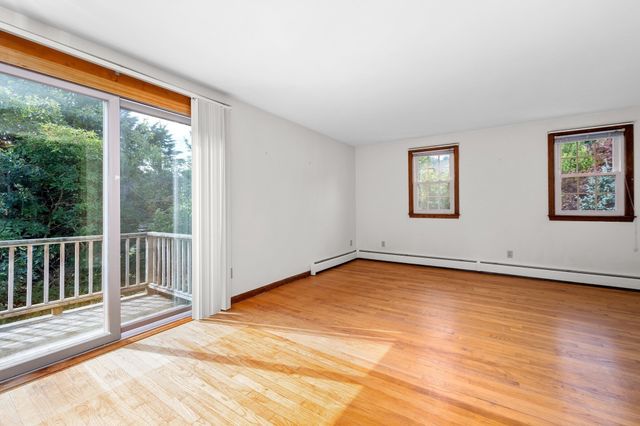 31 Old Village Rd, Chatham, MA 02633