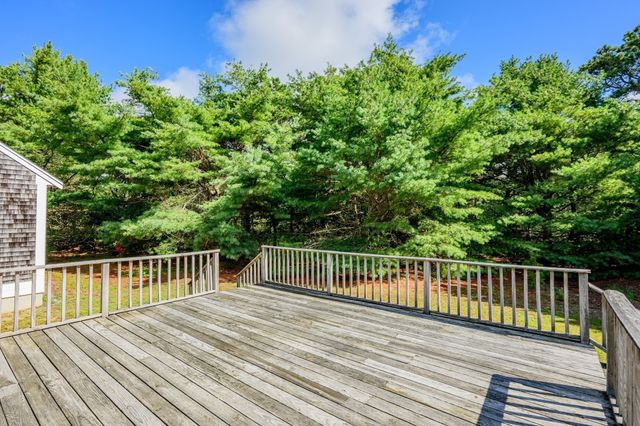 31 Old Village Rd, Chatham, MA 02633