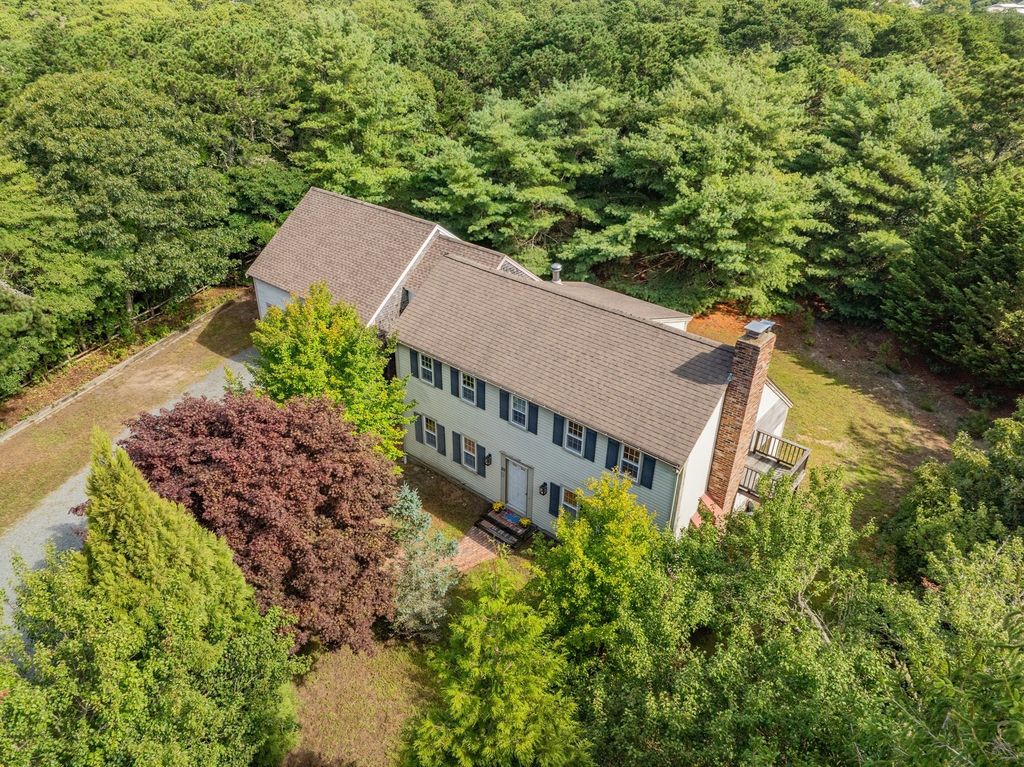 31 Old Village Rd, Chatham, MA 02633