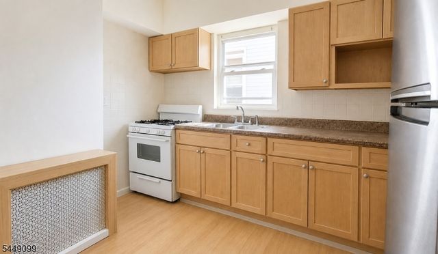 78 Van Buren St, Passaic City, NJ 07055