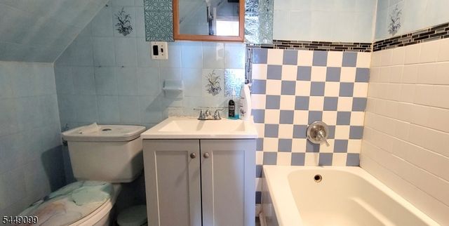 78 Van Buren St, Passaic City, NJ 07055