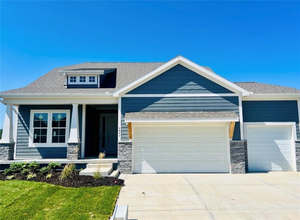 4608 SW Robinson Drive, Lee's Summit, MO 64083