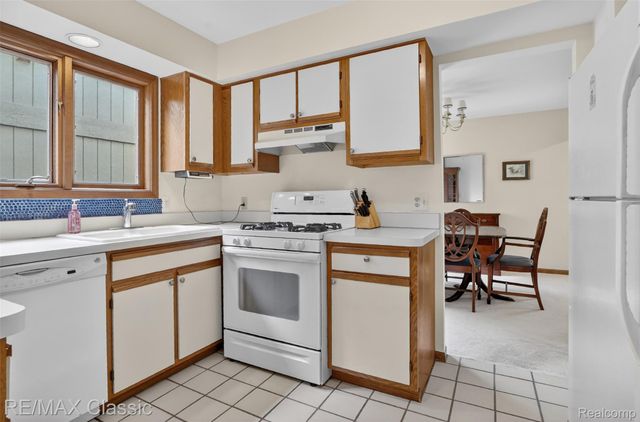 29441 Sylvan Lane, Farmington Hills, MI 48334