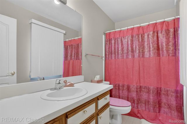 29441 Sylvan Lane, Farmington Hills, MI 48334