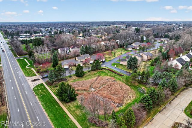 29441 Sylvan Lane, Farmington Hills, MI 48334