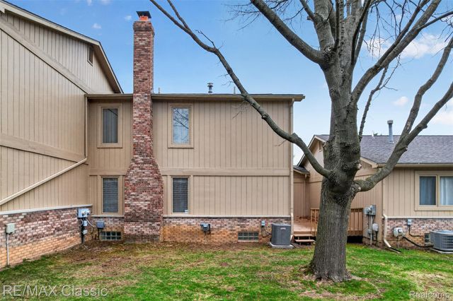 29441 Sylvan Lane, Farmington Hills, MI 48334
