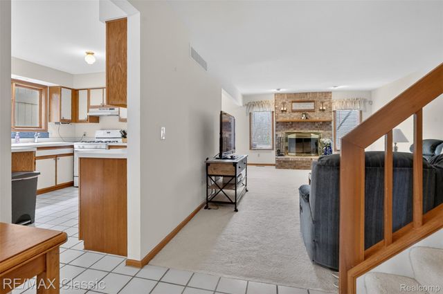 29441 Sylvan Lane, Farmington Hills, MI 48334
