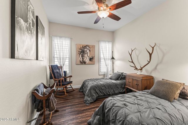 18495 W PARADISE Lane, Surprise, AZ 85388