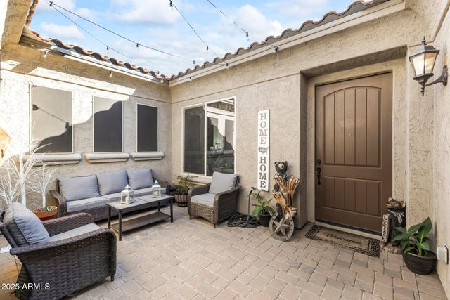 18495 W PARADISE Lane, Surprise, AZ 85388