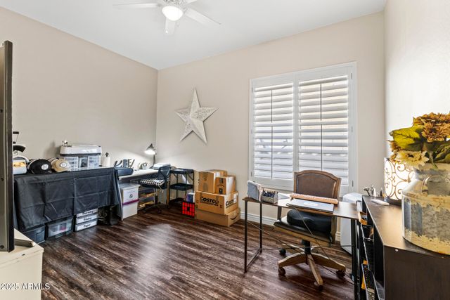 18495 W PARADISE Lane, Surprise, AZ 85388