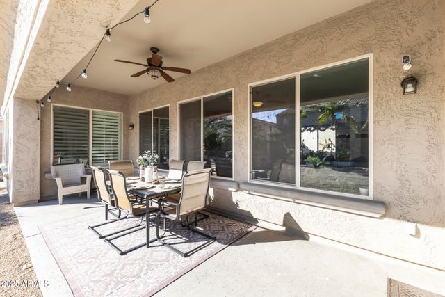 18495 W PARADISE Lane, Surprise, AZ 85388