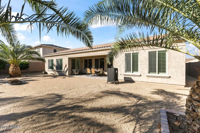 18495 W PARADISE Lane, Surprise, AZ 85388