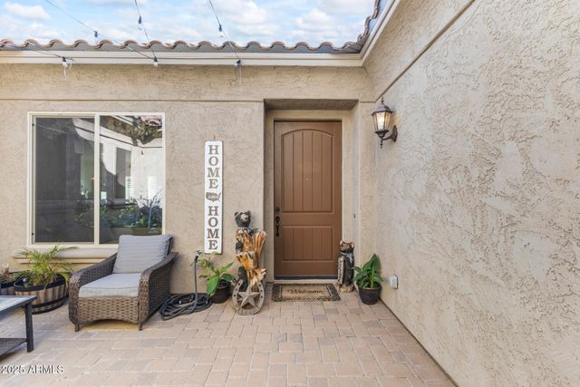 18495 W PARADISE Lane, Surprise, AZ 85388