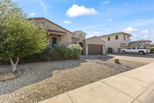 18495 W PARADISE Lane, Surprise, AZ 85388