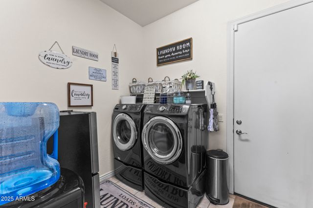 18495 W PARADISE Lane, Surprise, AZ 85388