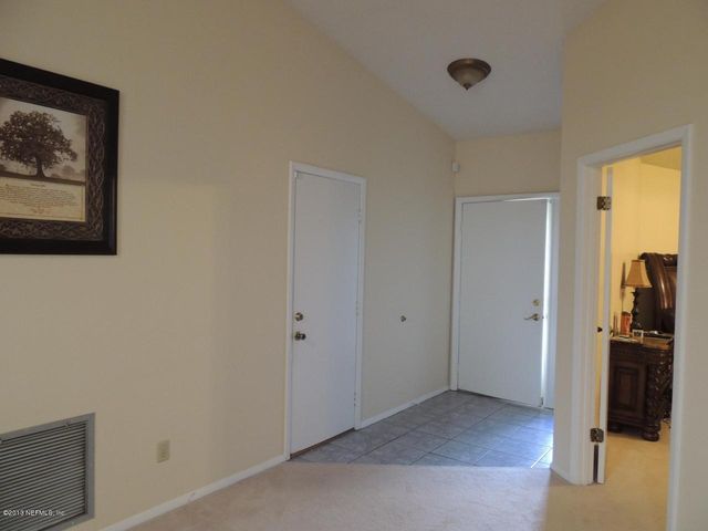 8055 CREEDMOOR Drive, Jacksonville, FL 32244