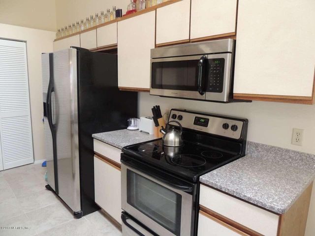 8055 CREEDMOOR Drive, Jacksonville, FL 32244
