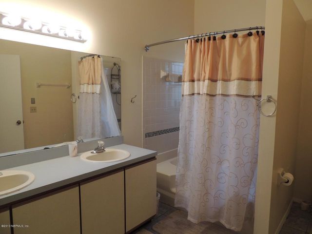 8055 CREEDMOOR Drive, Jacksonville, FL 32244