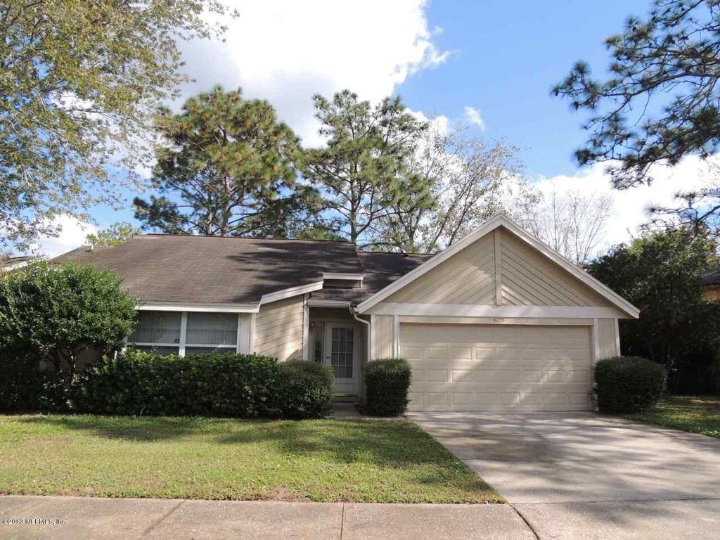 8055 CREEDMOOR Drive, Jacksonville, FL 32244