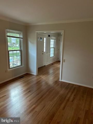 12769 FLAT MEADOW LN, Herndon, VA 20171