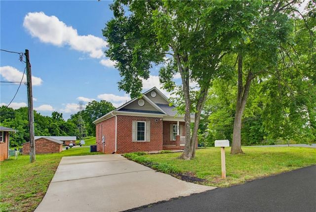 529 Meredith Avenue, Lexington, NC 27292