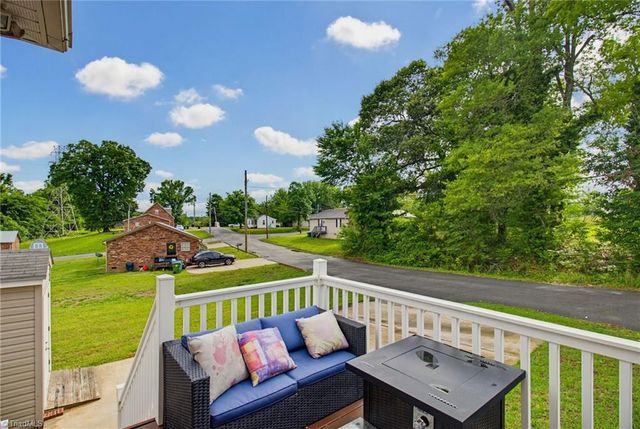529 Meredith Avenue, Lexington, NC 27292