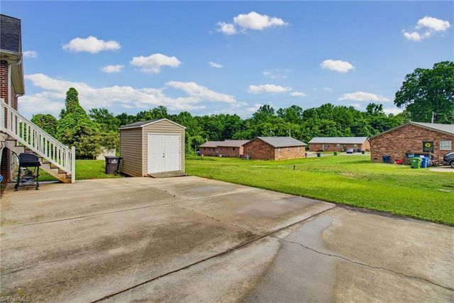529 Meredith Avenue, Lexington, NC 27292