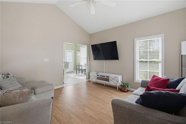 529 Meredith Avenue, Lexington, NC 27292