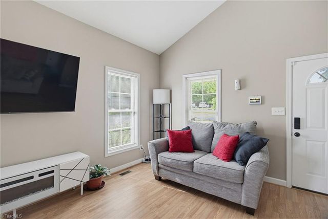529 Meredith Avenue, Lexington, NC 27292