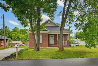 529 Meredith Avenue, Lexington, NC 27292