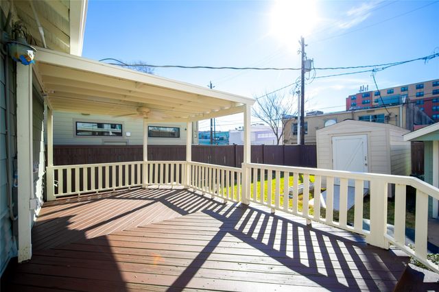 312 W 20th Street, Houston, TX 77008