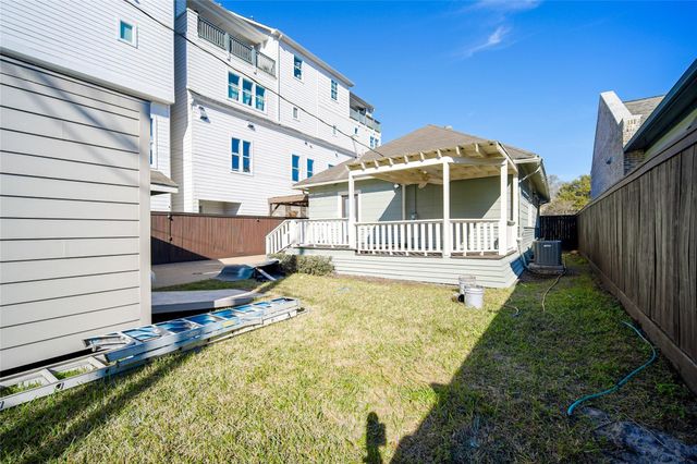 312 W 20th Street, Houston, TX 77008