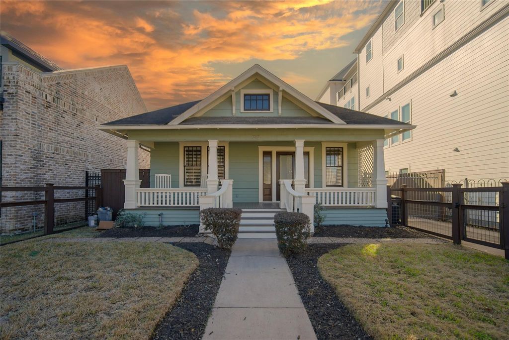 312 W 20th Street, Houston, TX 77008