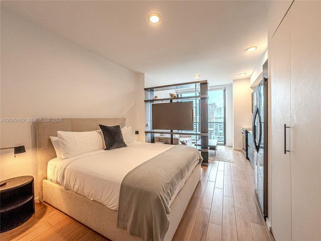 398 NE 5th St 4316, Miami, FL 33132