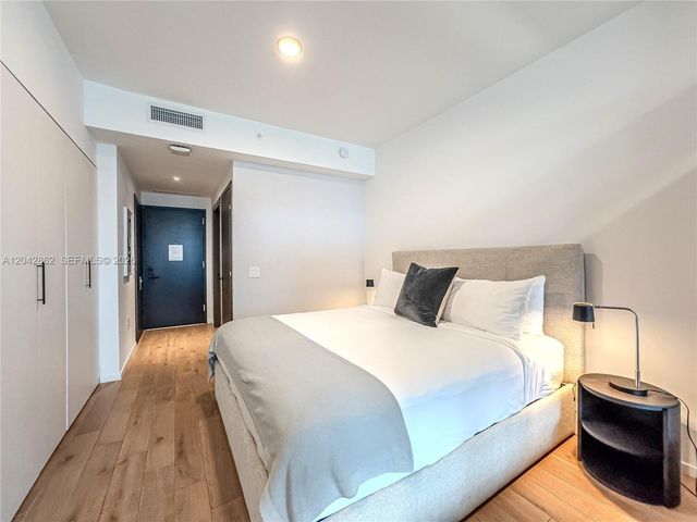 398 NE 5th St 4316, Miami, FL 33132
