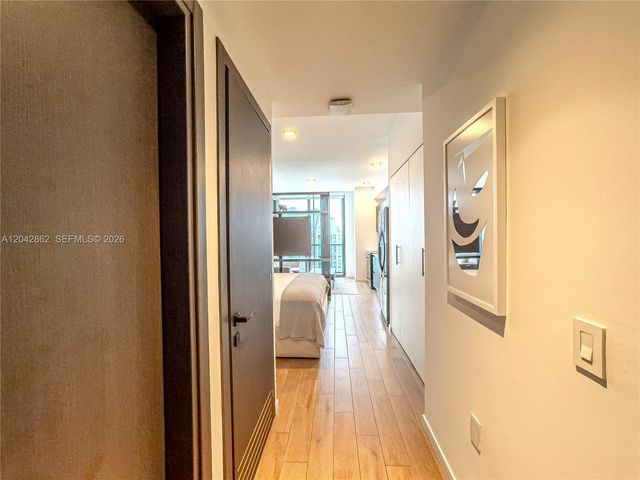 398 NE 5th St 4316, Miami, FL 33132