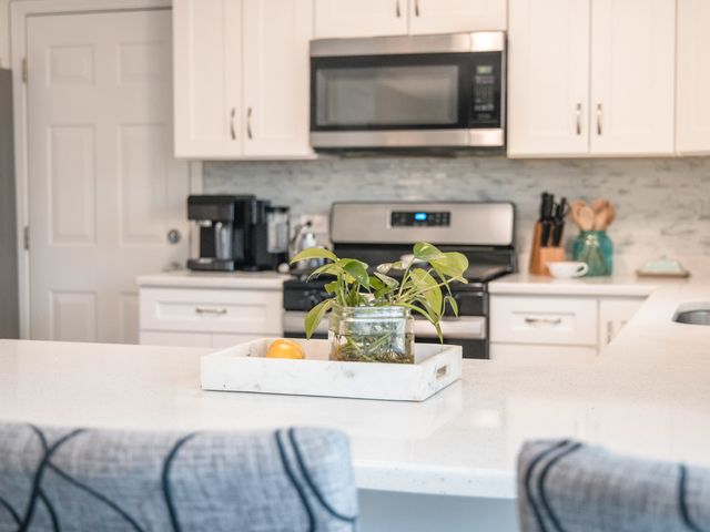 6930 Bennington Drive, Gurnee, IL 60031