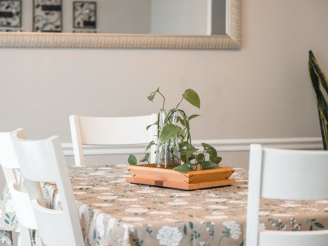 6930 Bennington Drive, Gurnee, IL 60031