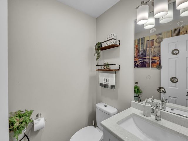 6930 Bennington Drive, Gurnee, IL 60031