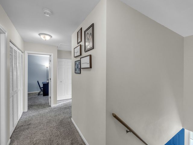 6930 Bennington Drive, Gurnee, IL 60031