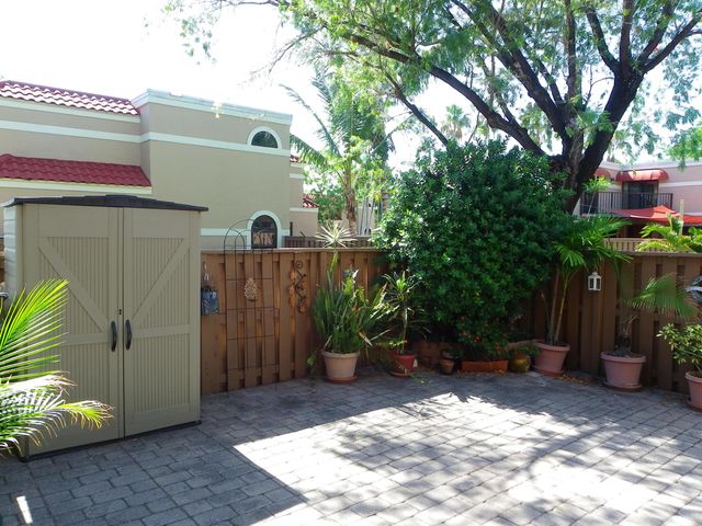 8116 Severn Drive A, Boca Raton, FL 33433