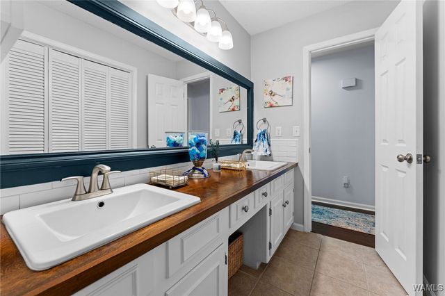 11802 Creighton, Northport, AL 35475