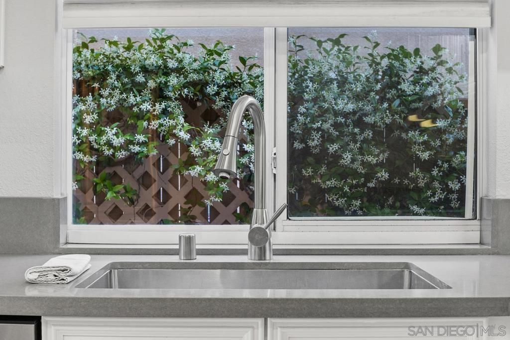 Image 18 of property listing at 1231 Avenida Amistad, San Marcos, CA 92069