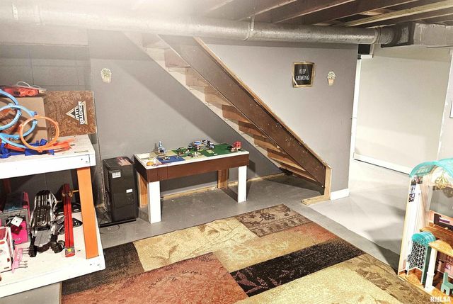 803 Maas Road, Quincy, IL 62305